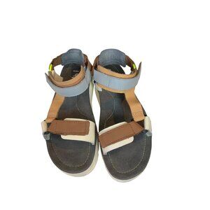 Camper Oruga Up sandals size 9 excellent throughout